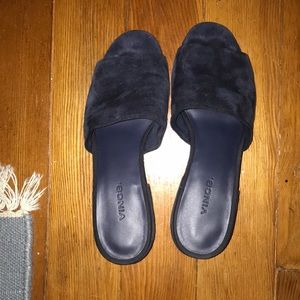 Vince Women’s suede block heel sandals slides